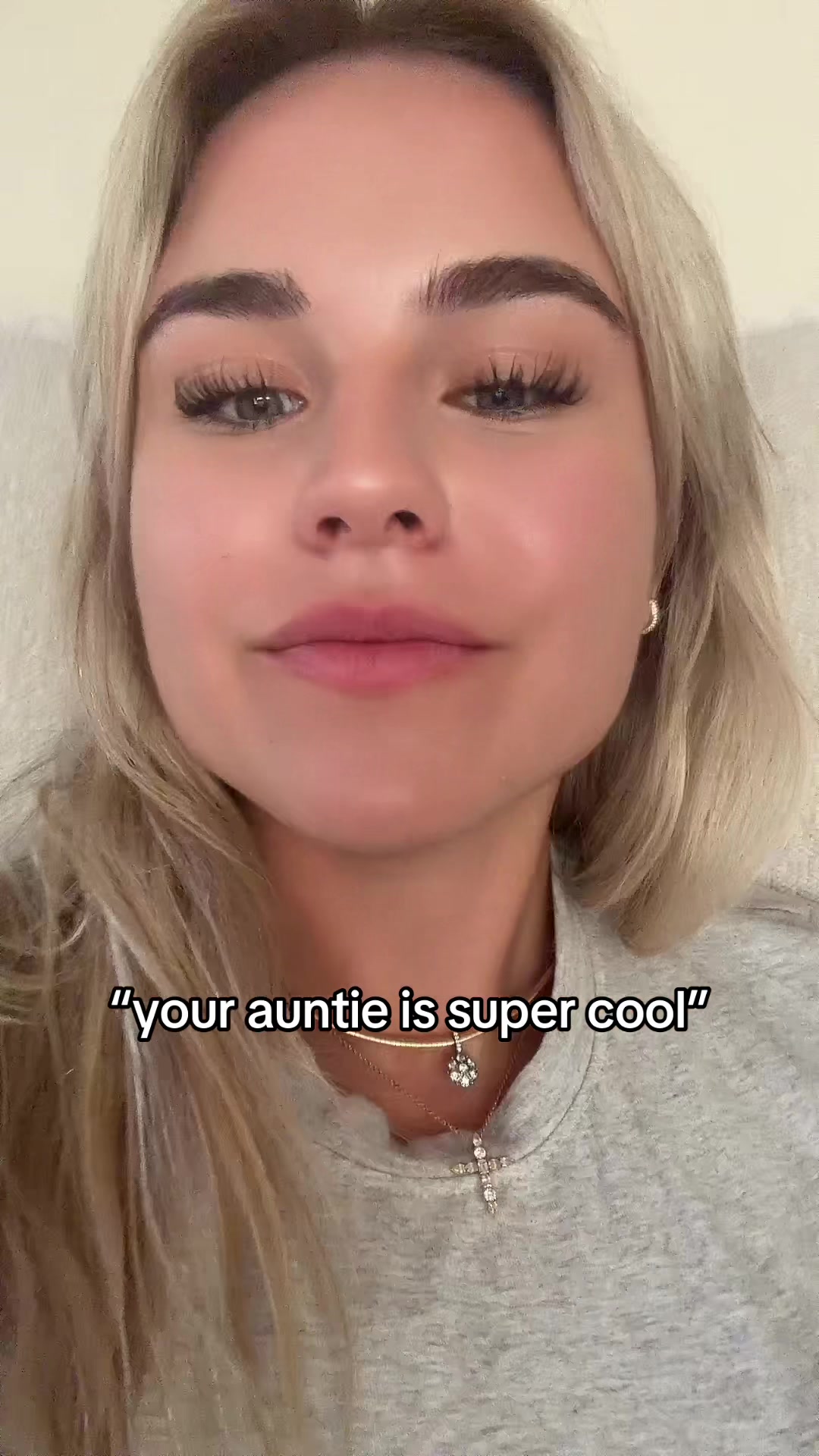 @TheElliemfLopez