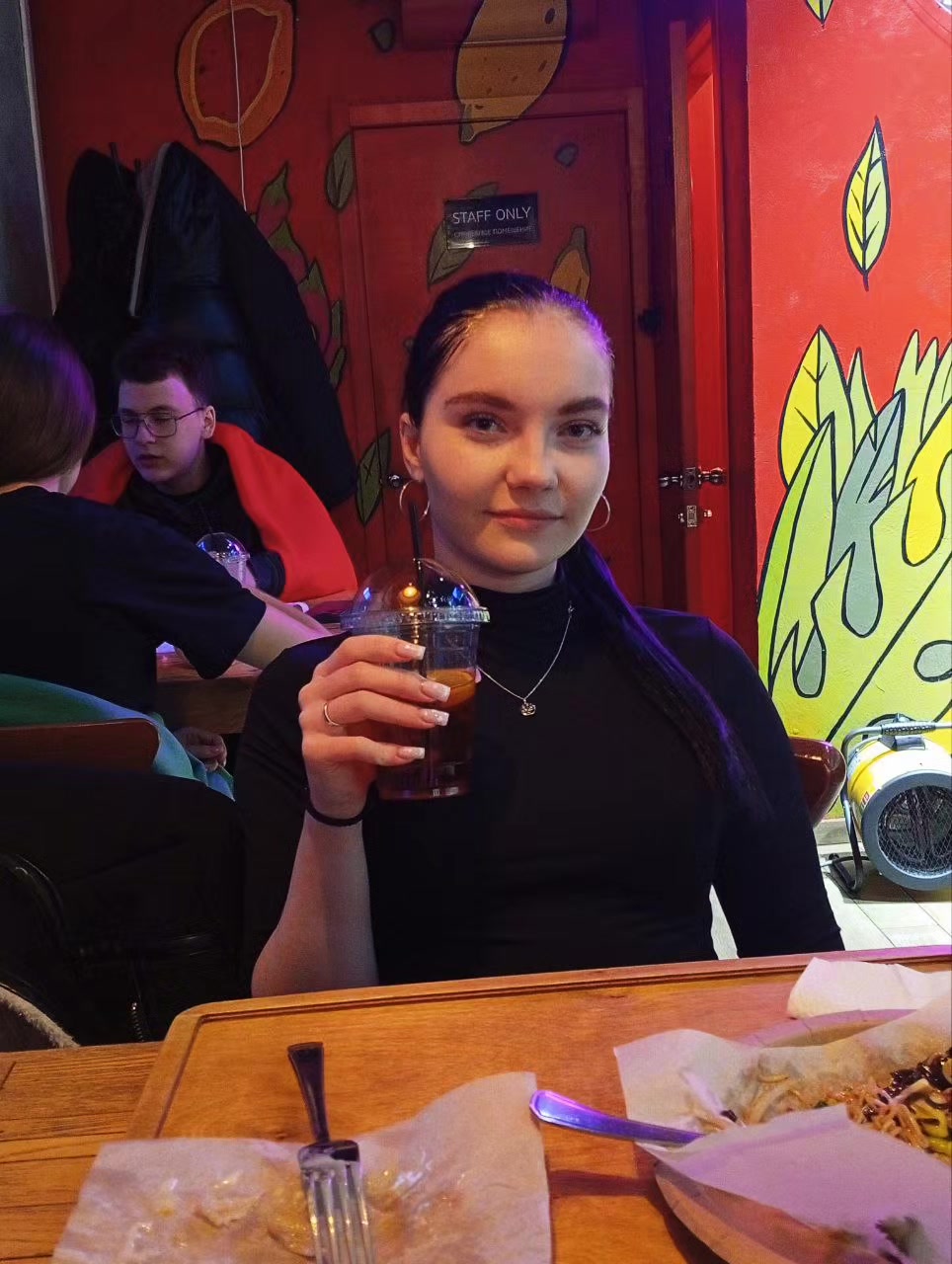 @лисёнок 😈