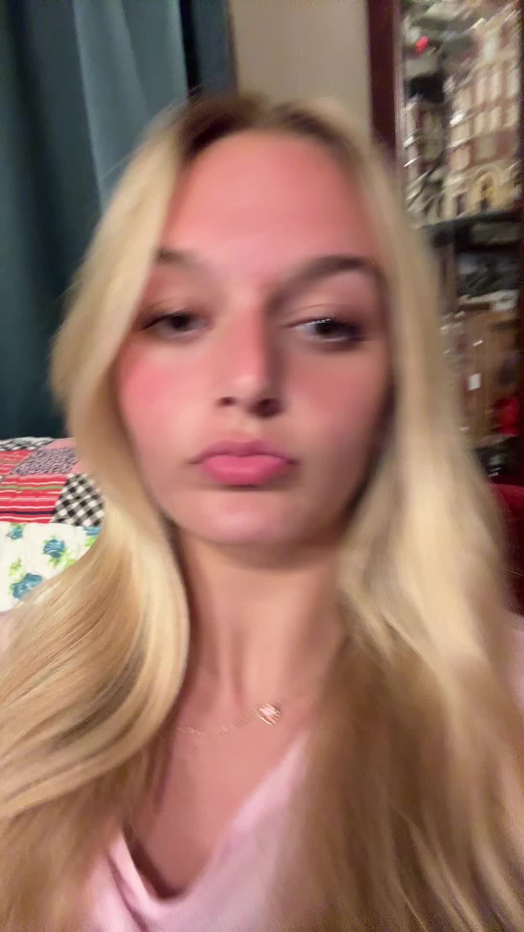 @caylie