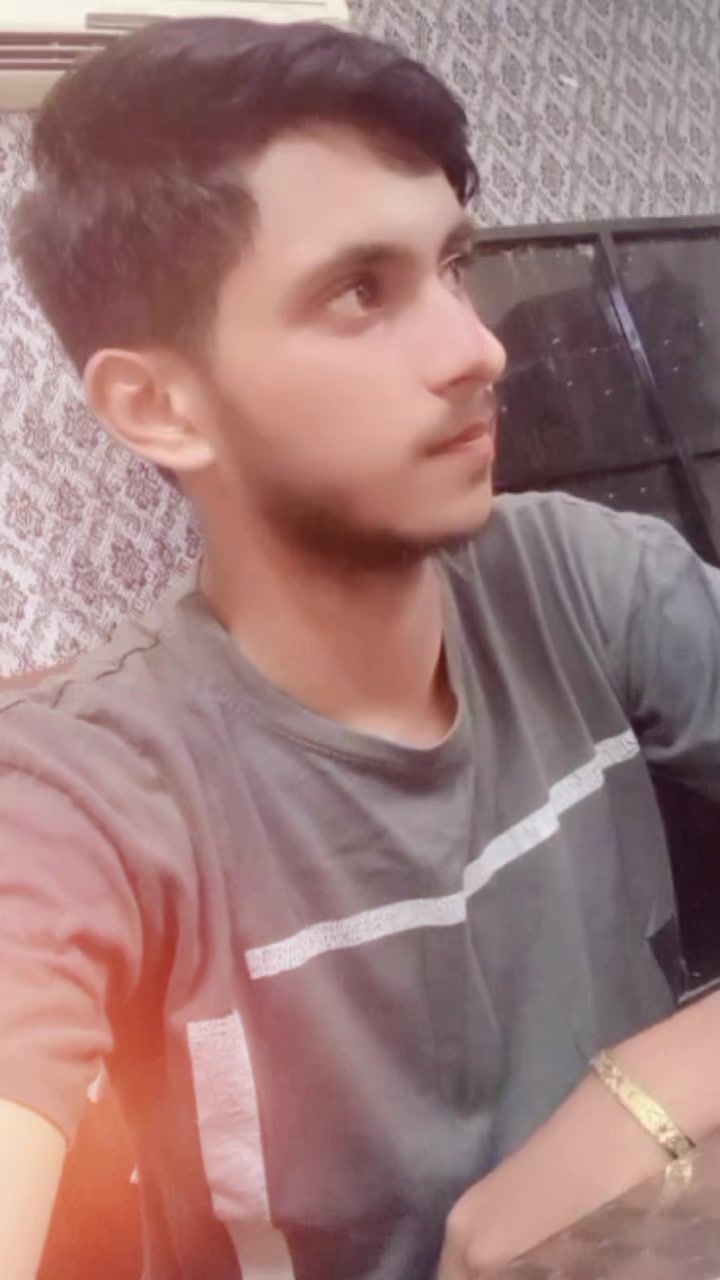 @رَاجَہ  𓆩♛𓆪 🎭
