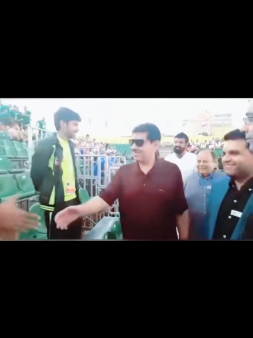 @مخدوم سید فیصل صالح حیات
