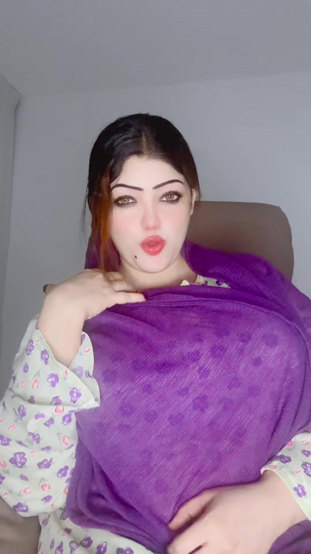 @🇦🇪𝓡𝓮𝓼𝓲 𝓶𝓸𝓵✅️❤️