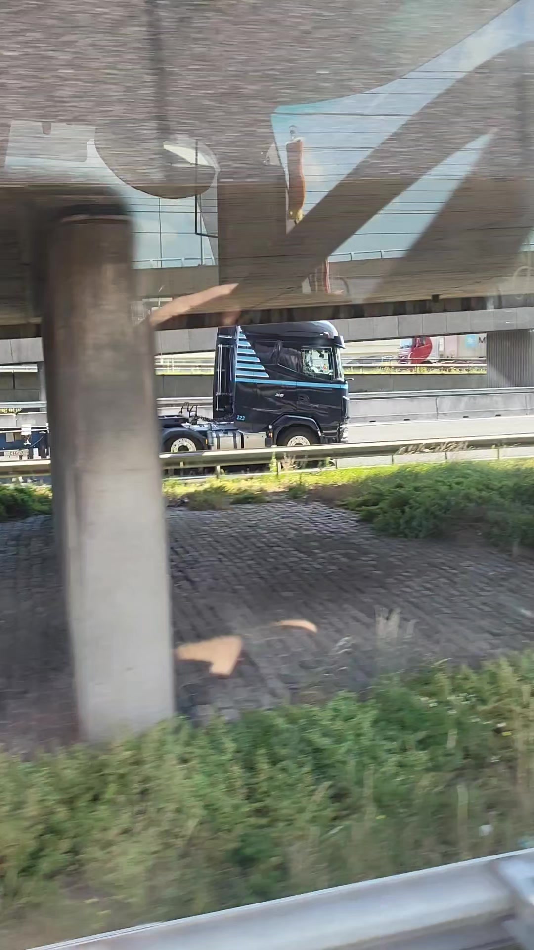 @crazydutchtrucker