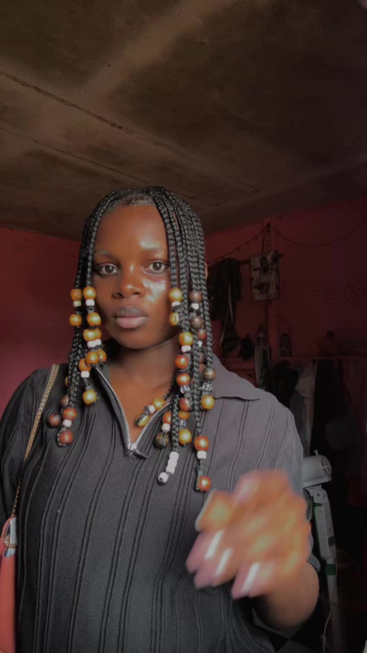 @Laïka LOLA🎽