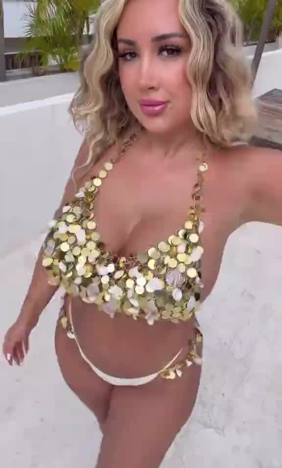 @misslexiswilson_.02.