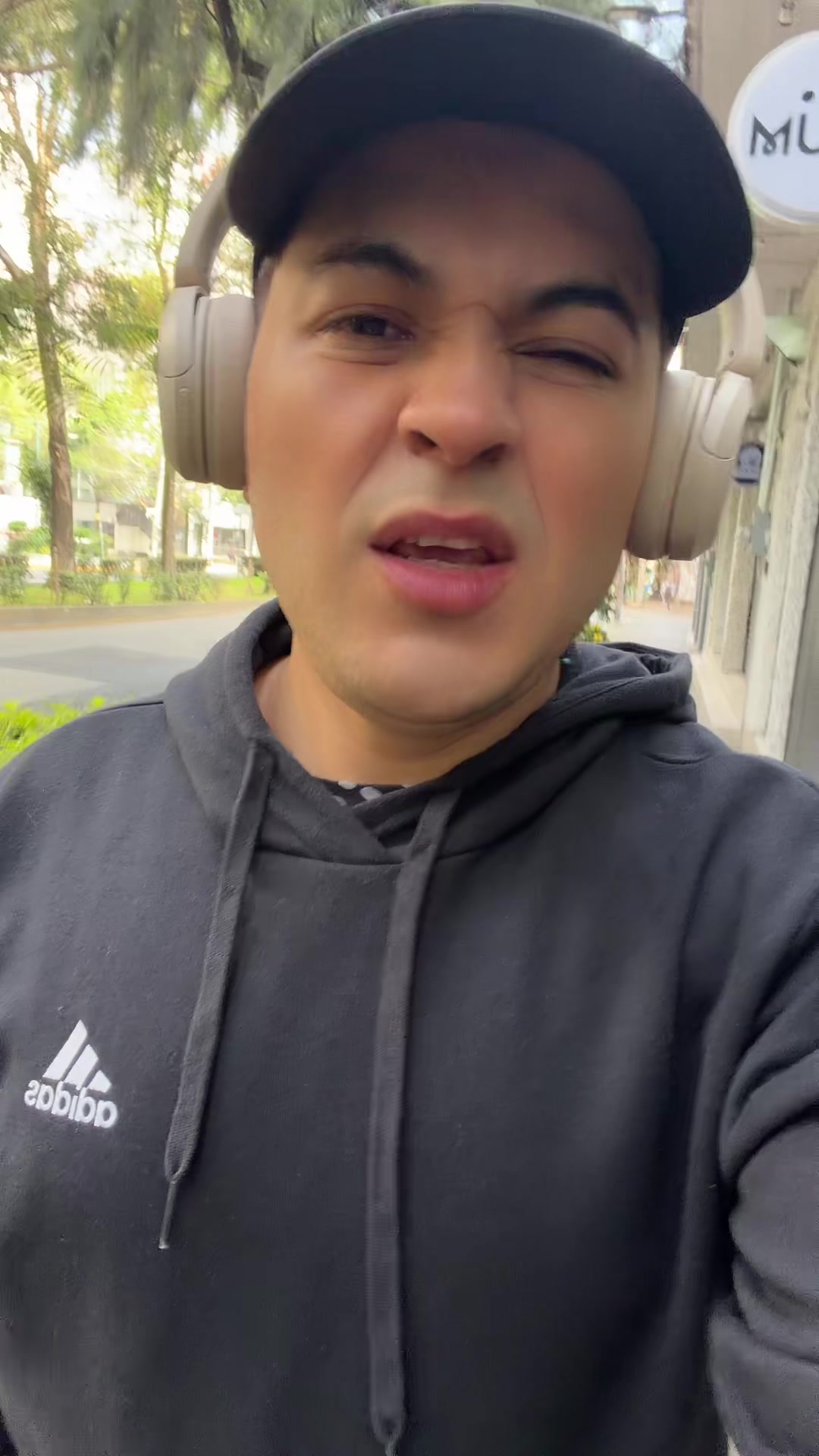 @Soysebascv