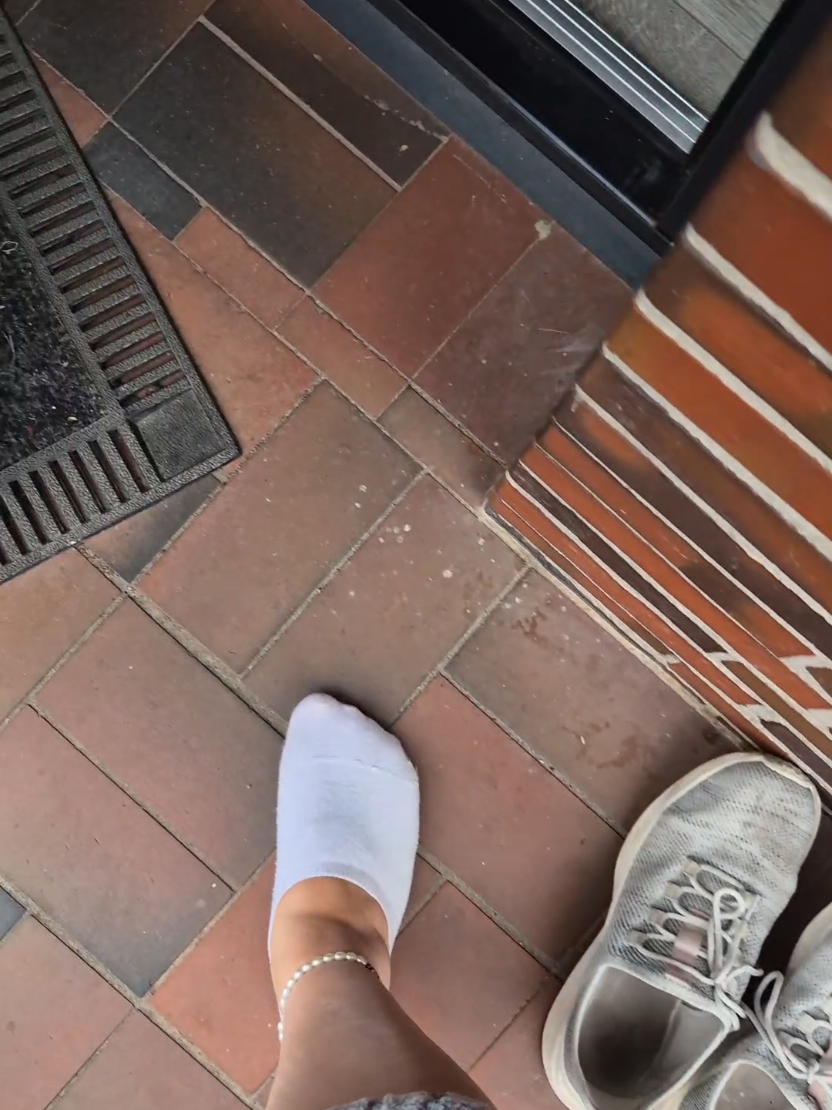 @Anna_Socke👣
