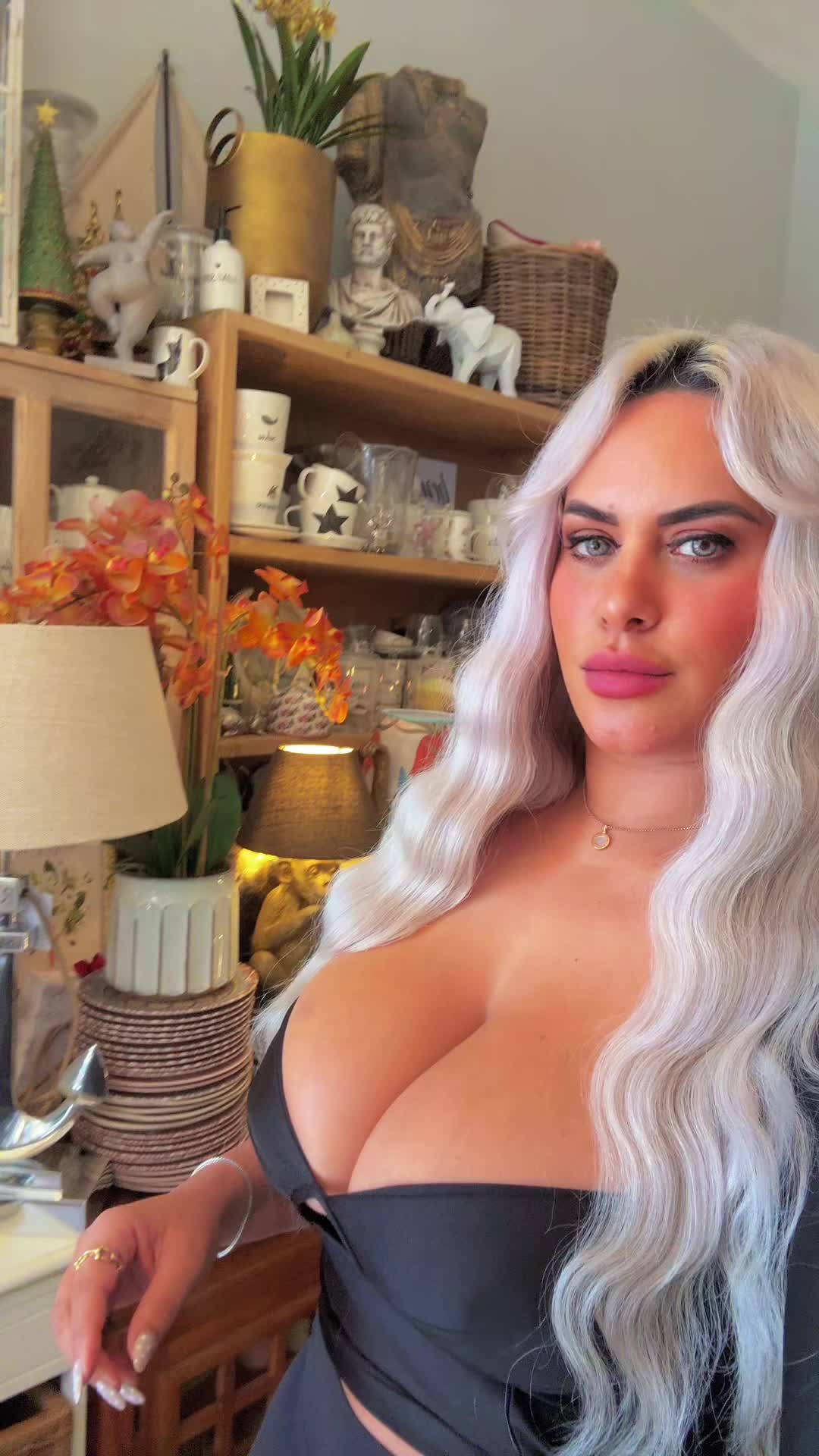 @Afrodite369