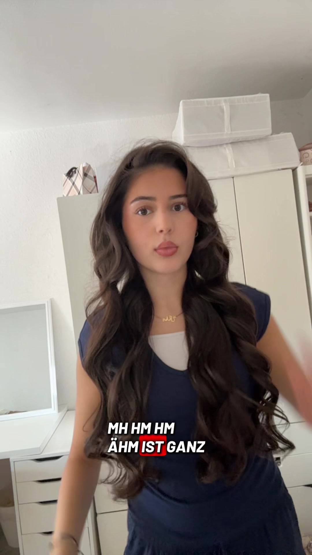 @منال