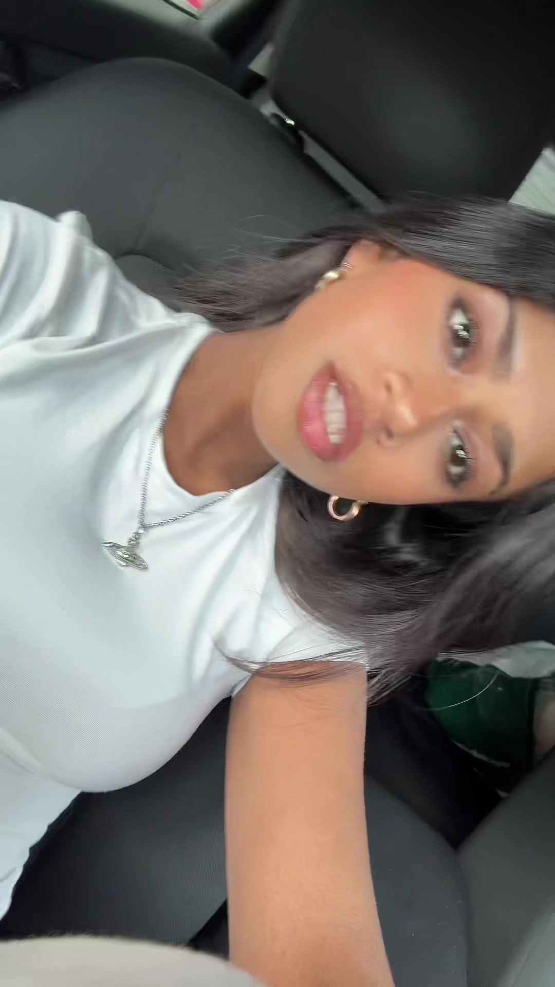 @⛤