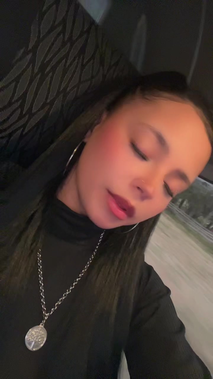 @Micaela Muniz78