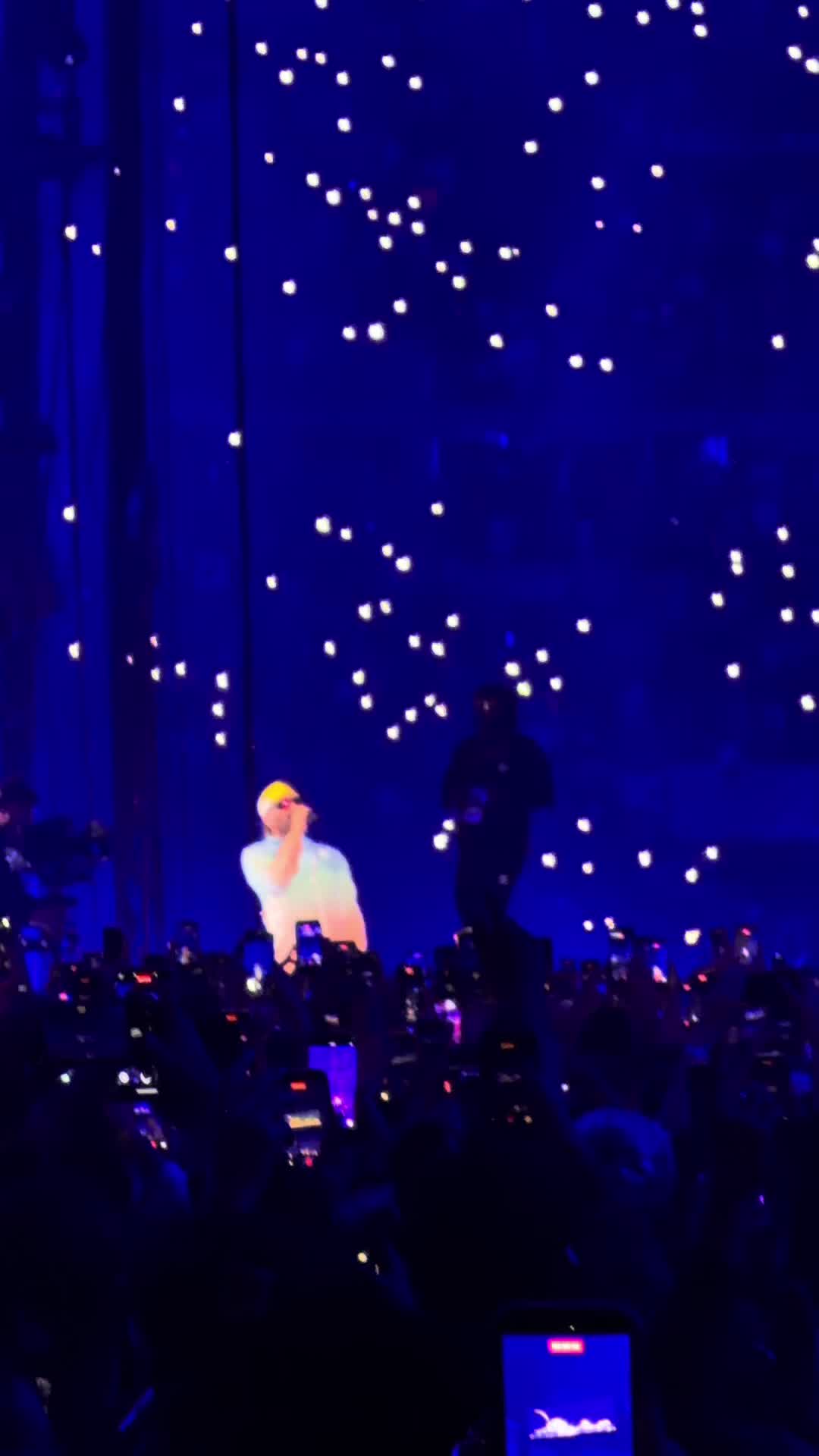 @Concert Boy 🎵