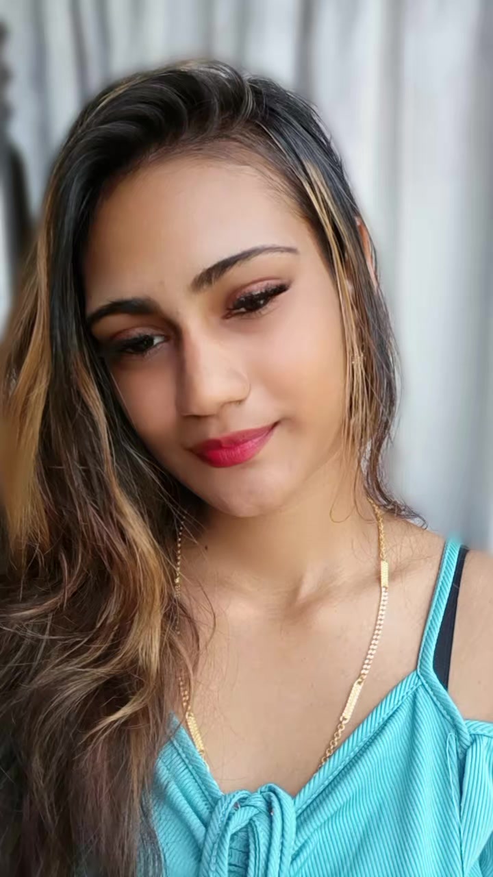 @Nisha🥀🧸🖤
