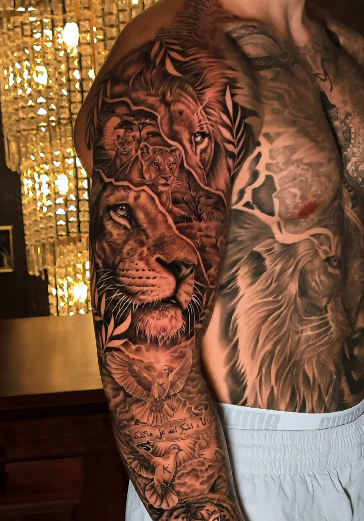 @Neon Tattoo Bonn