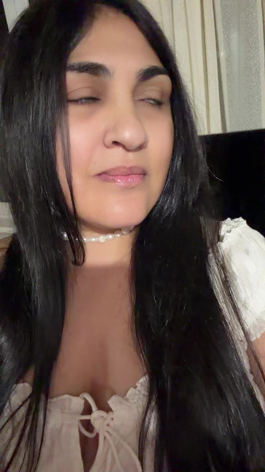 @Mari Mariana
