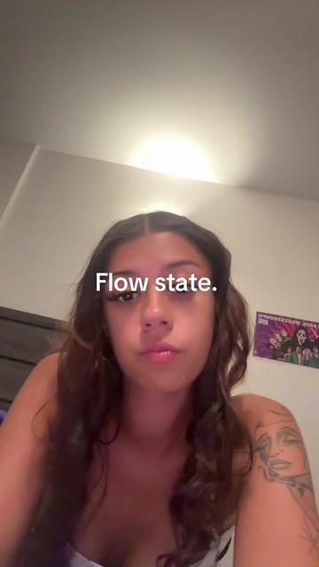 @Dee._queen_2.0