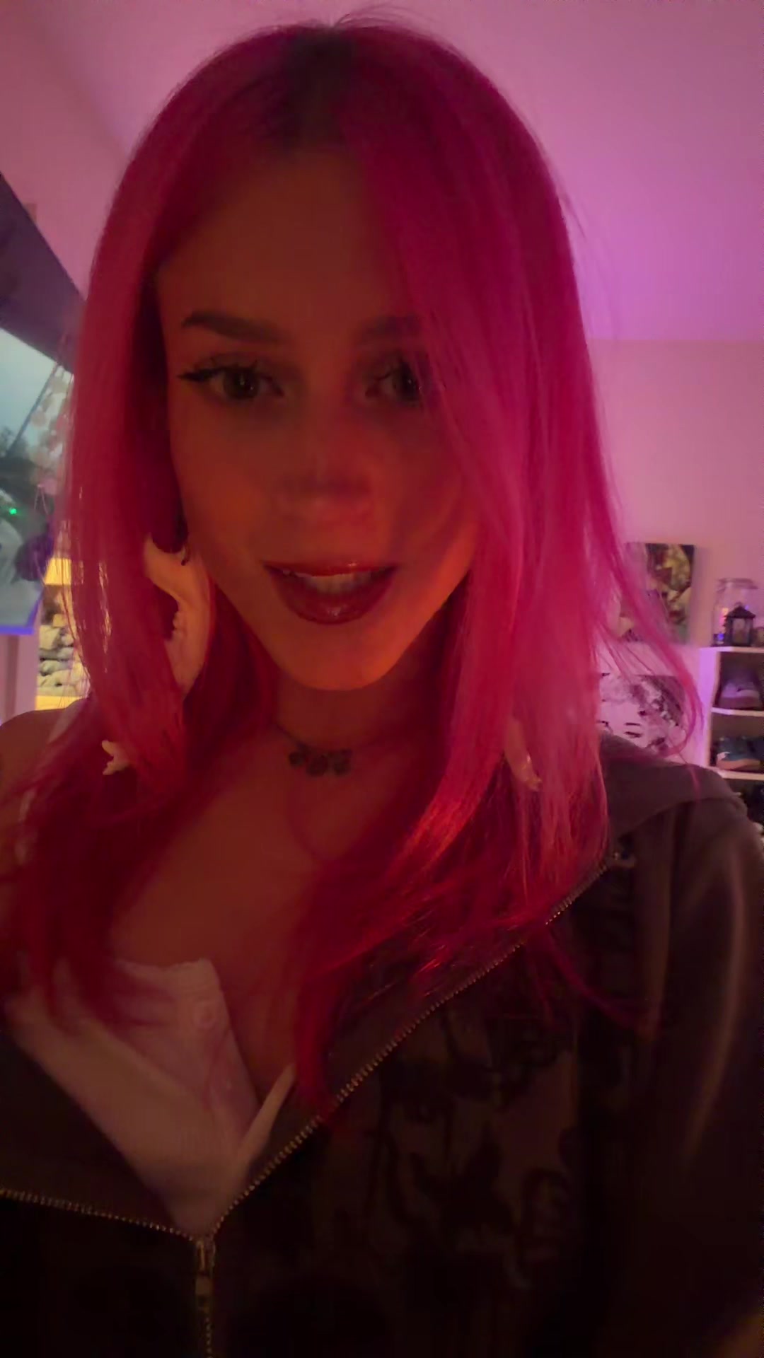 @GG