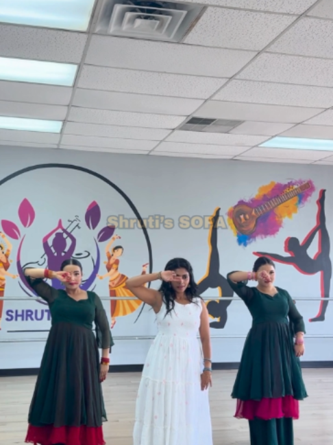 @shrutisdanceandyoga