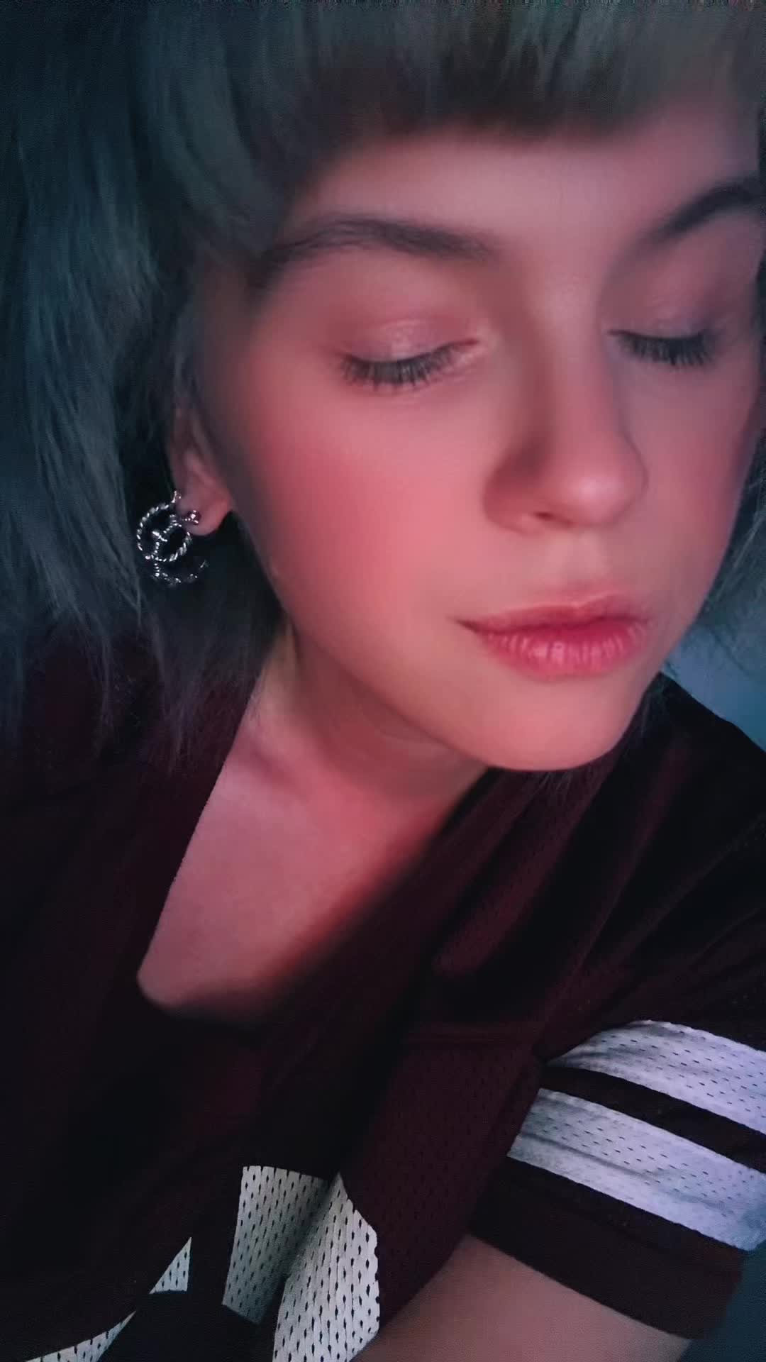 @Carrie 🤟