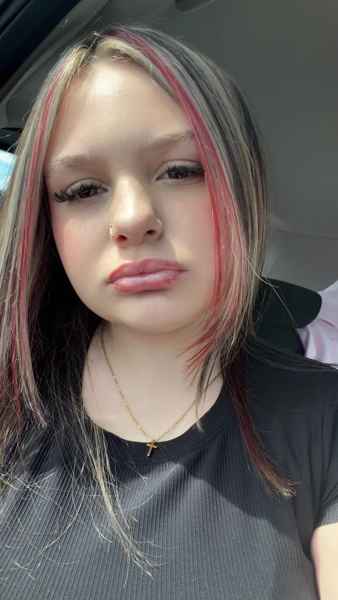 @Raelynnnnnn 💋🙈🌺