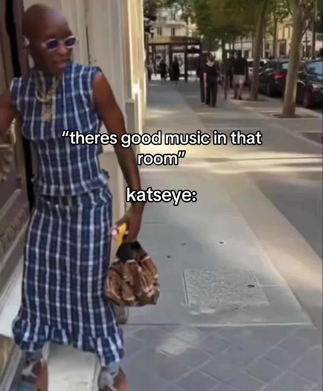 @🍏