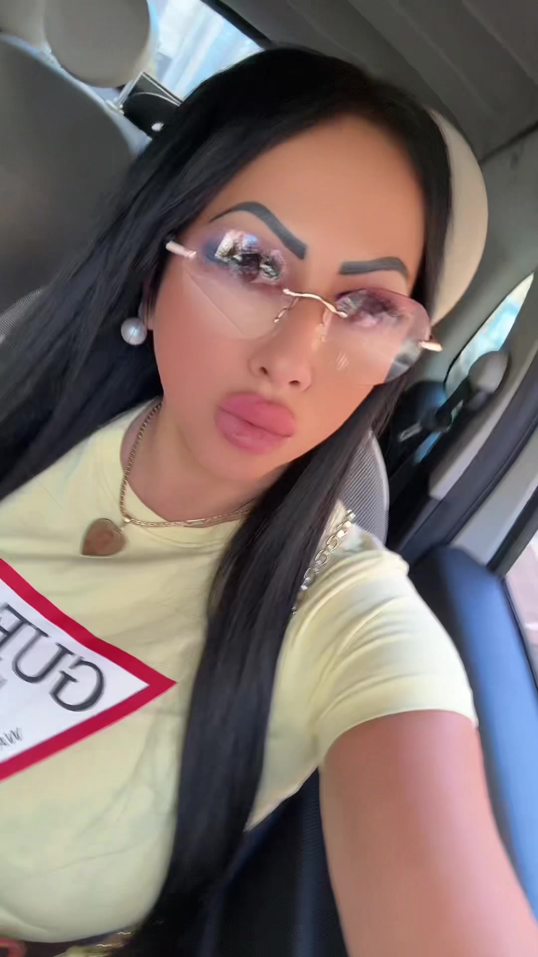 @𝓒𝓸𝓷𝓬𝔂 𝓜𝓲𝓬𝓱𝓲💘