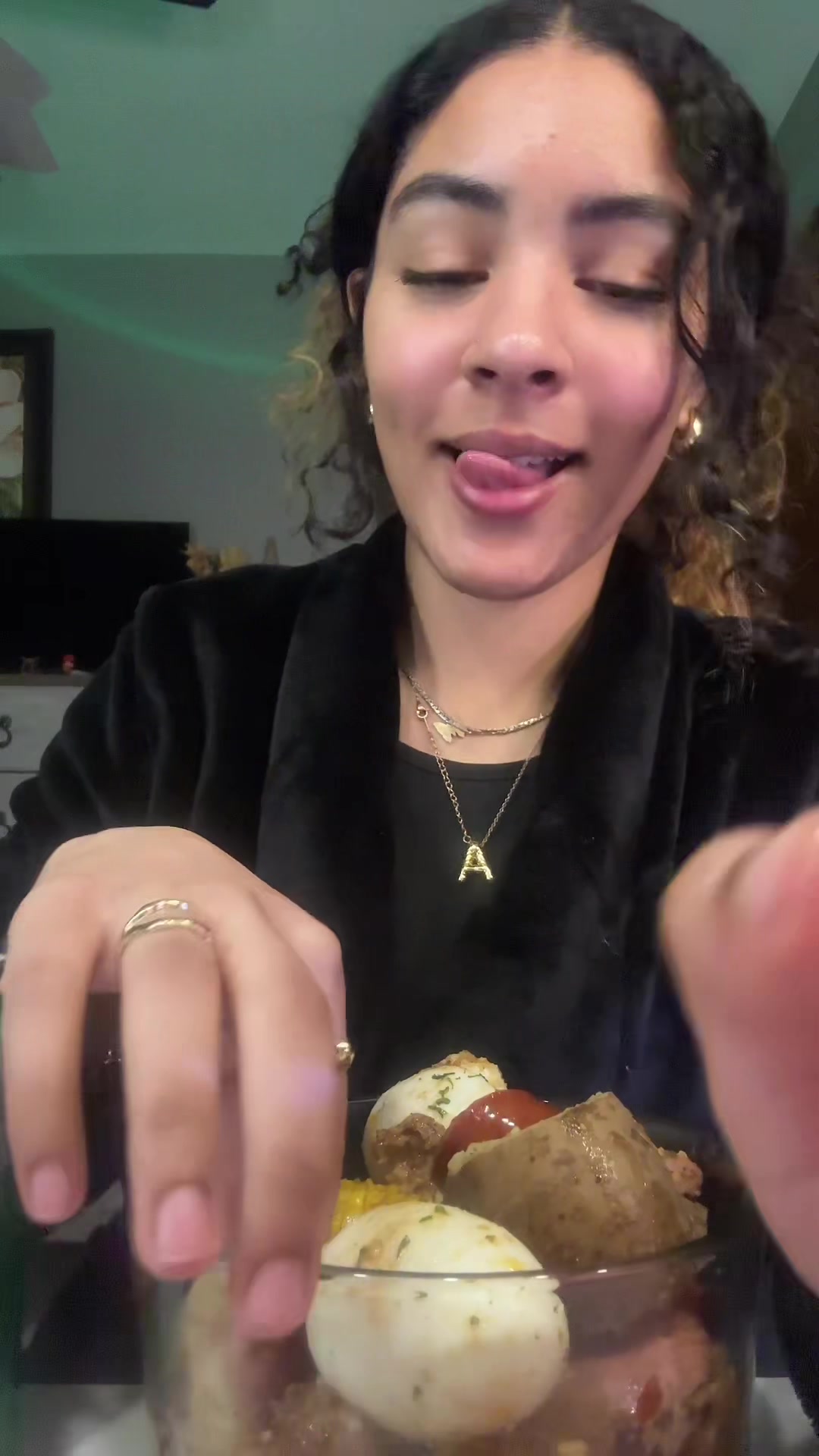 @alyvia