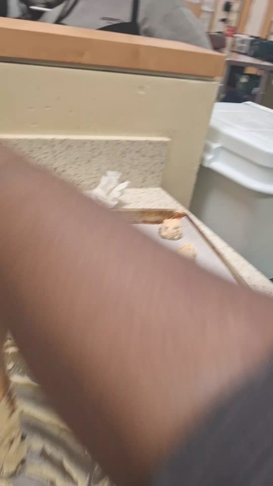 @Ari_eight
