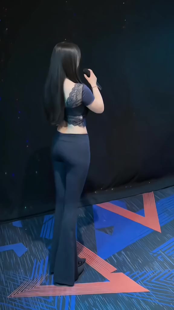 @Domi