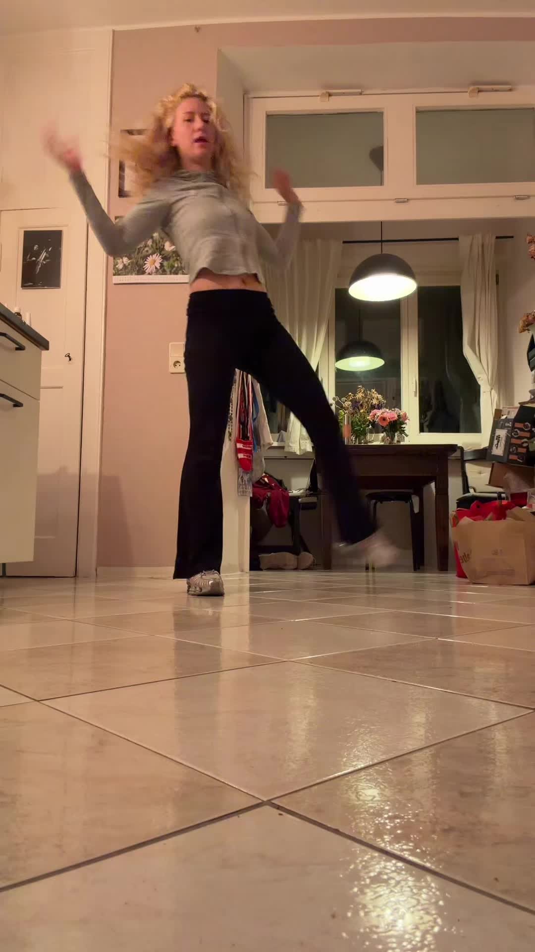 @sashabjoerk_