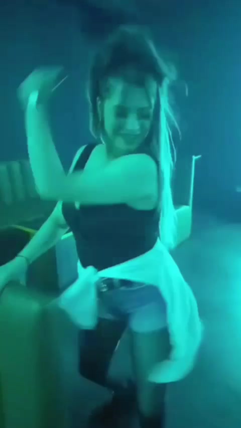 @SARA ROXY