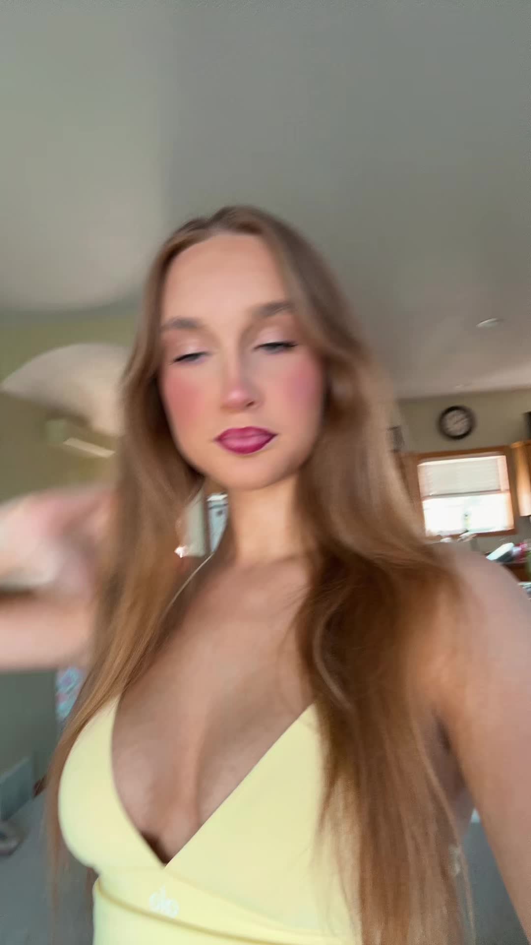 @Mia