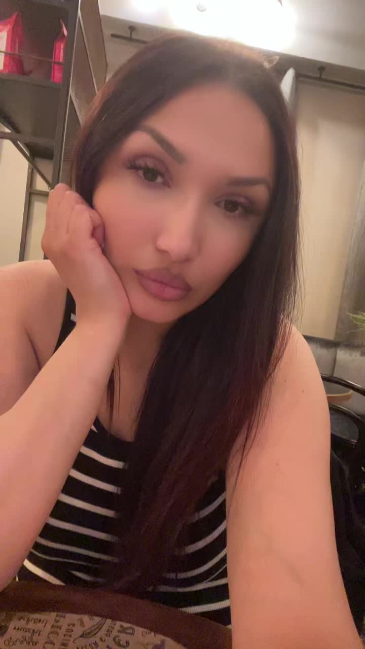 @Эля