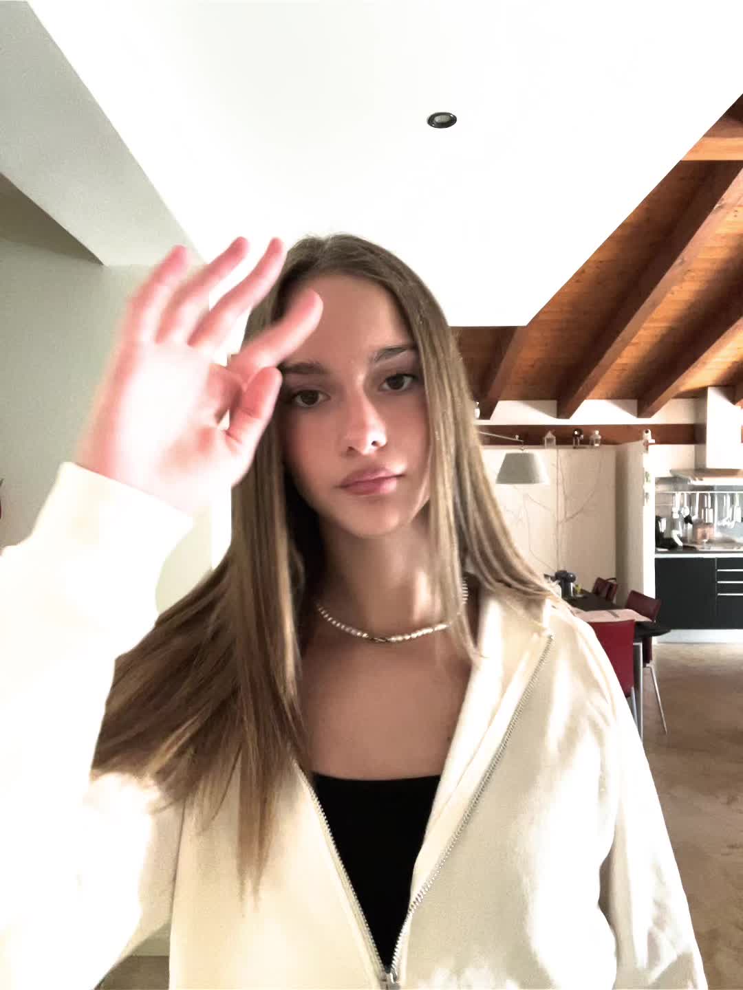 @𝐿𝑒𝓉𝒾☀️