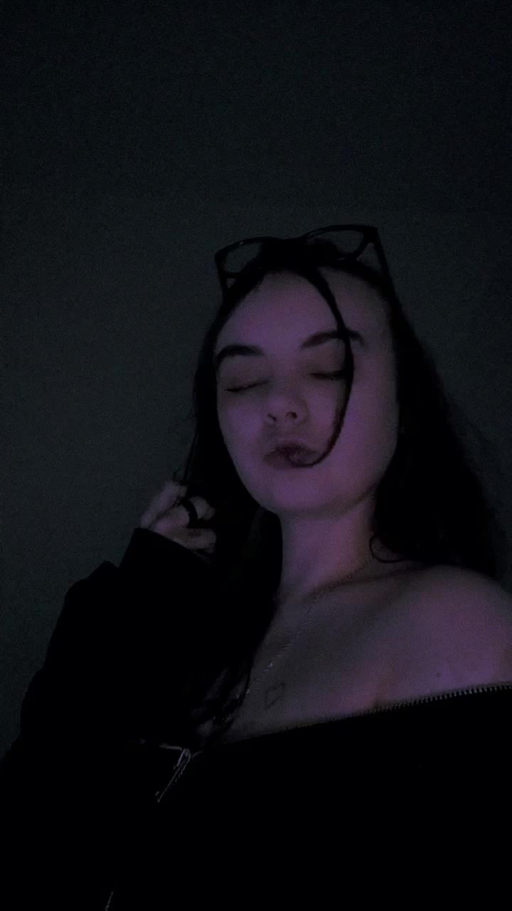 @𝔇𝔢𝔫𝔦𝔰𝔢 ୨୧🧸🐍