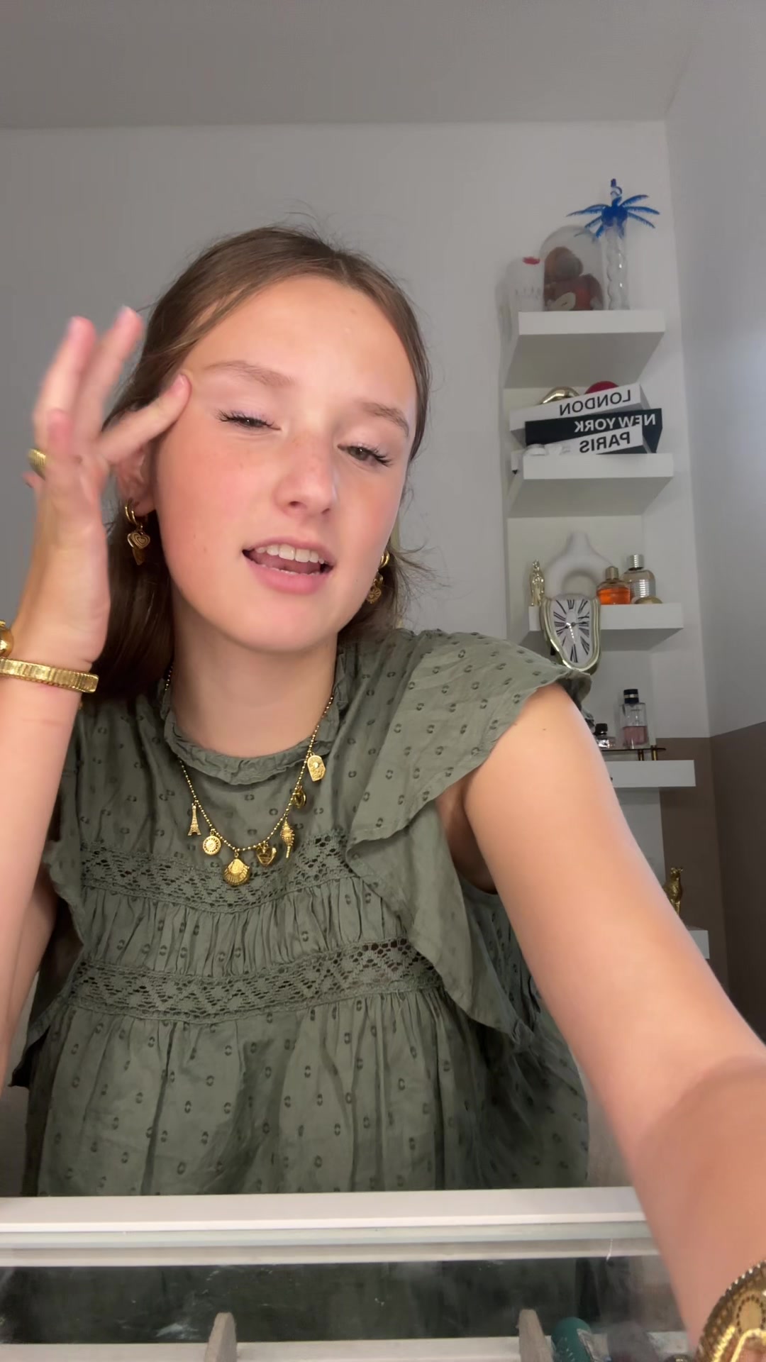 @olivia