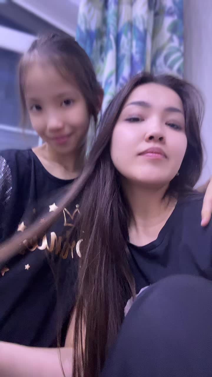 @Zara__