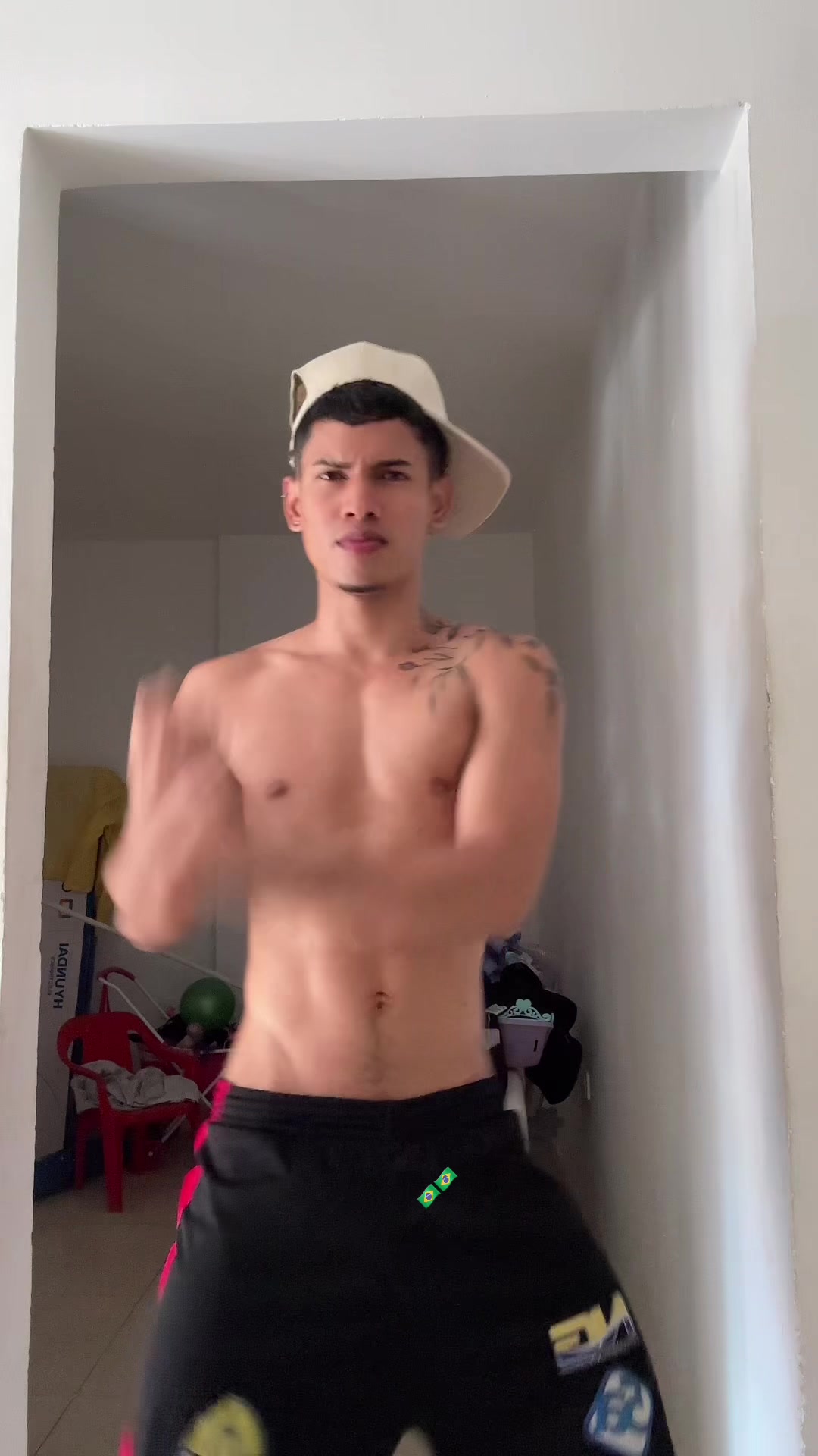 @Julio Acuña