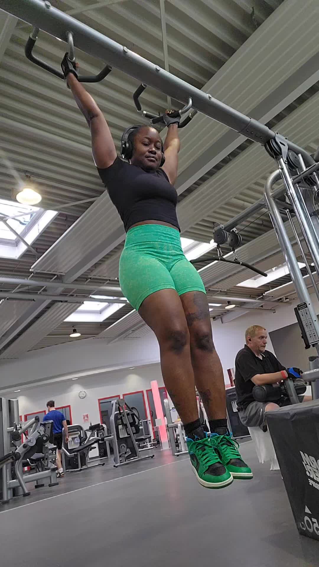 @callmetheboysqueen