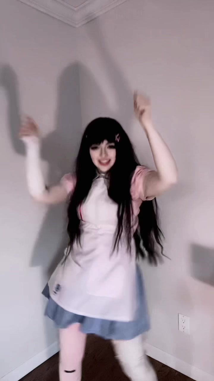 @:3 🔜
