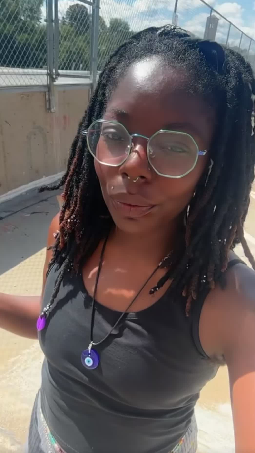@EfiniteVibes