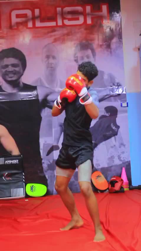 @Coach ShoaiB 🥊
