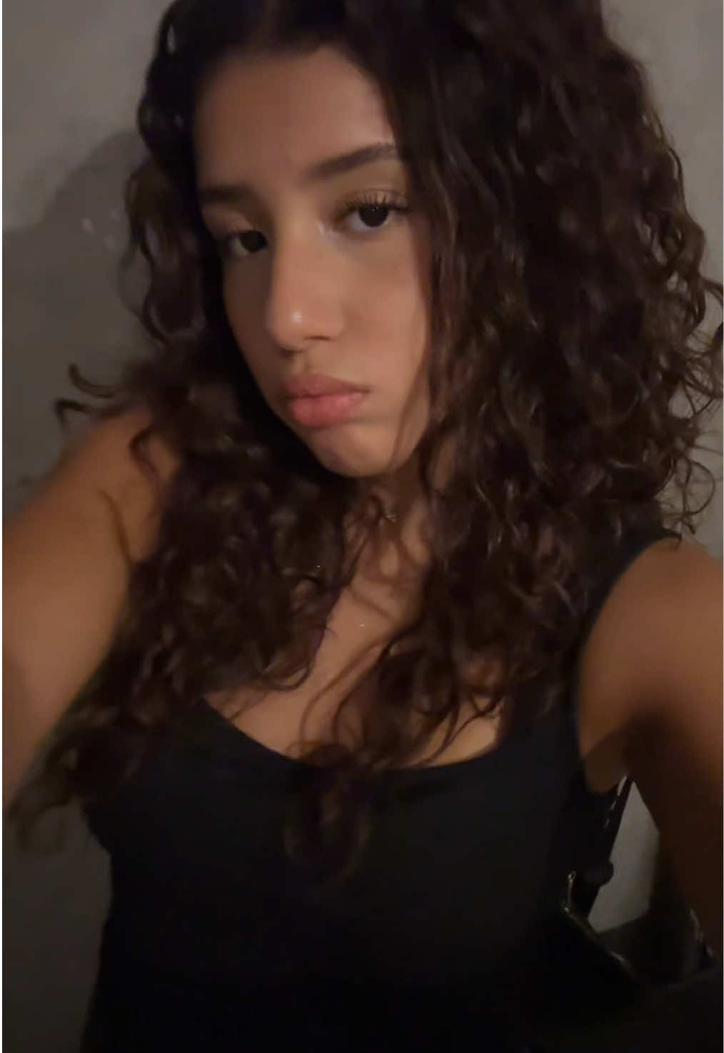 @￴
