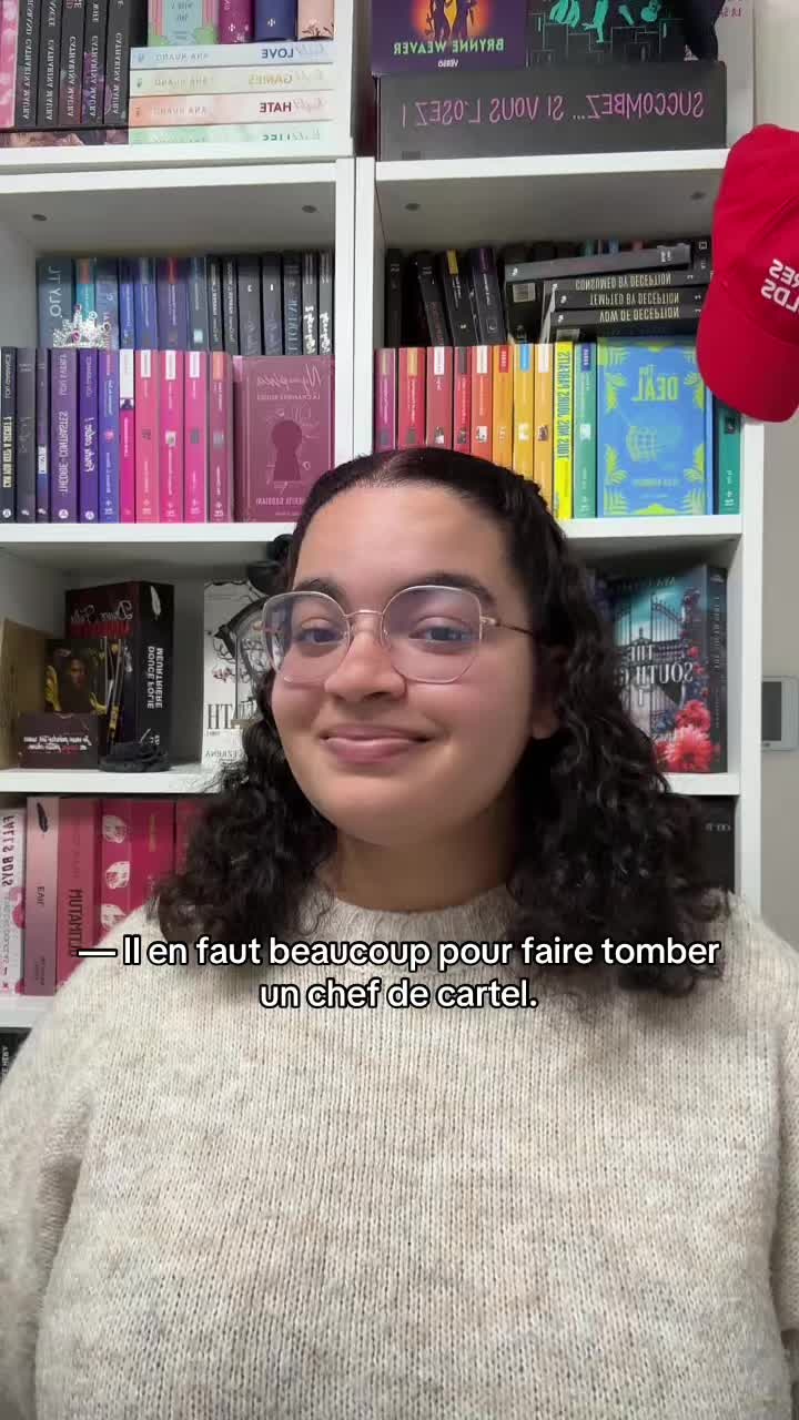 @tothe.moonandbook