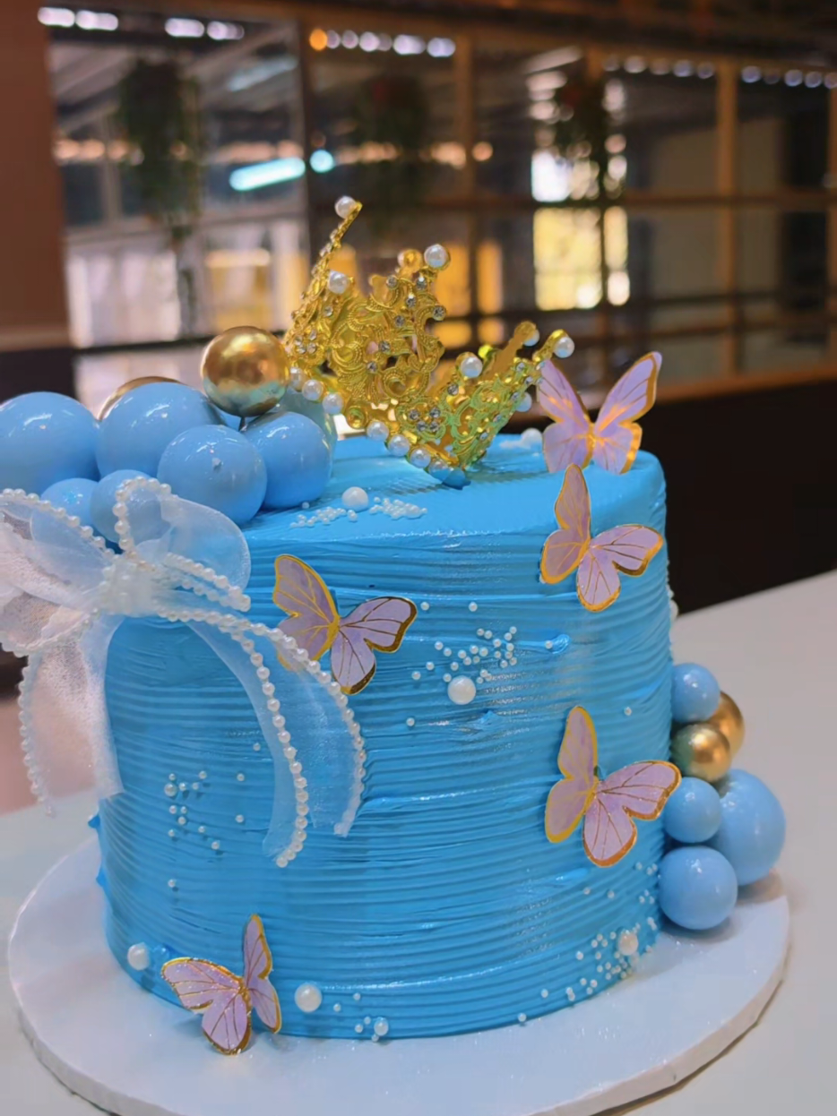 @Asunta the cakegirl 🍰