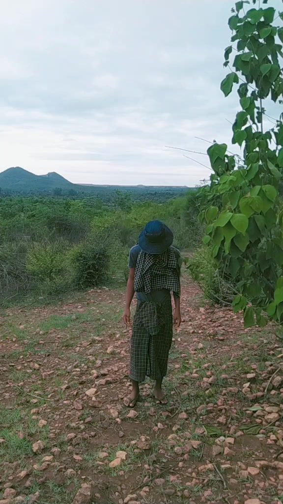 @вLⓐ𝓬Kⓣ𝓘𝔤E尺 (🇲🇲အညာသား9𝕄)
