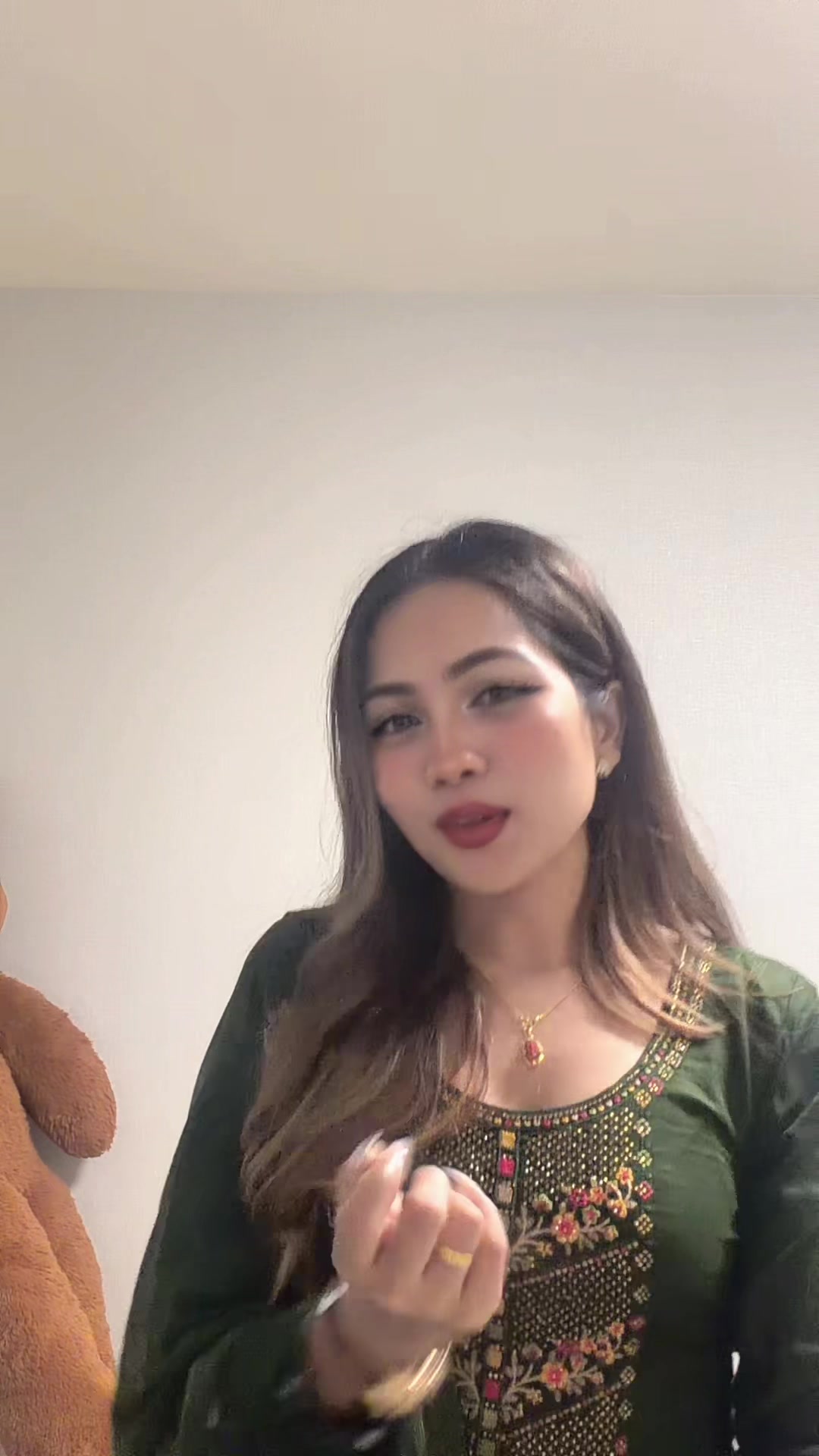 @Aneesa ❤️🦋