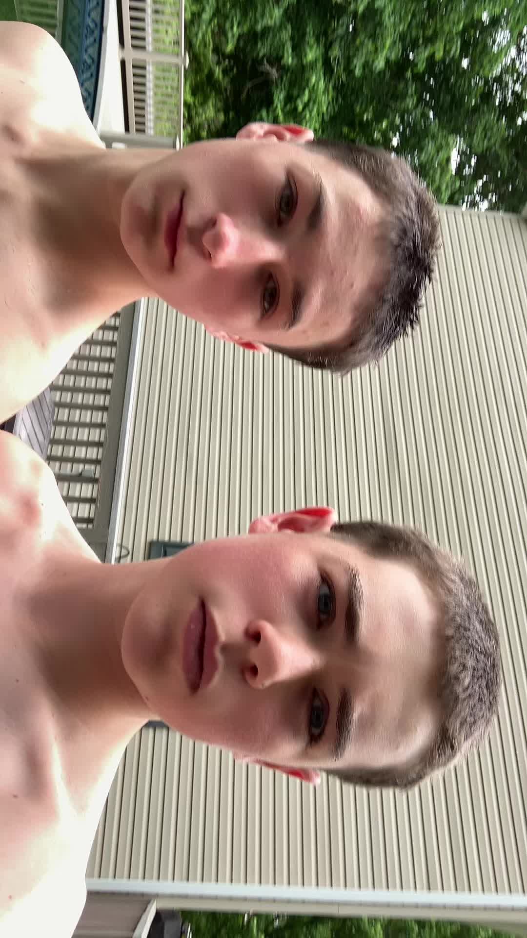 @averyschlobohm