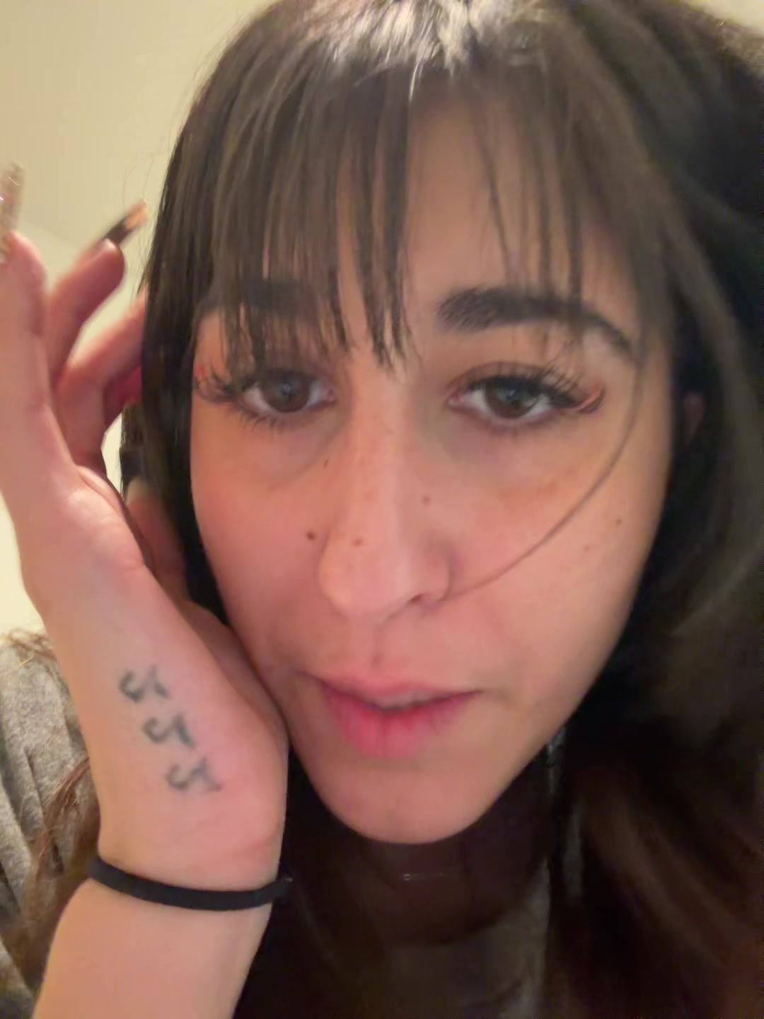 @Urmom<3