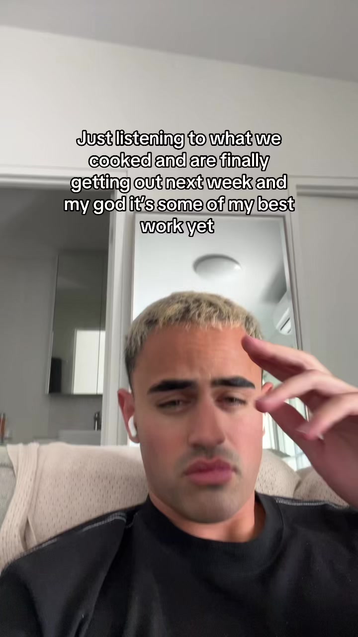 @Loboski_